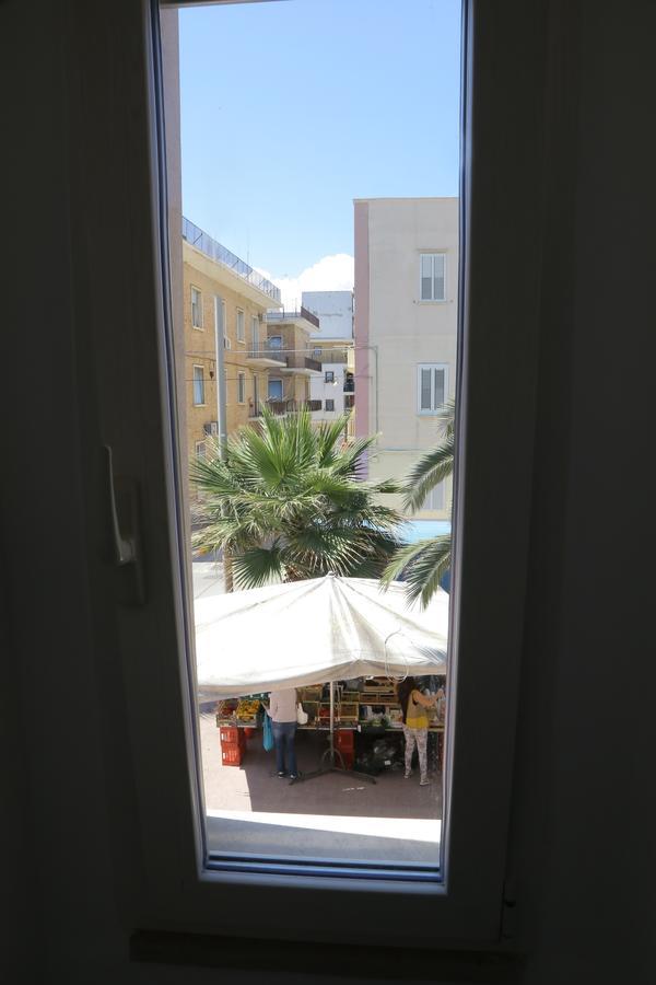 Rooms La Perla Del Mare Margherita Di Savoia Εξωτερικό φωτογραφία